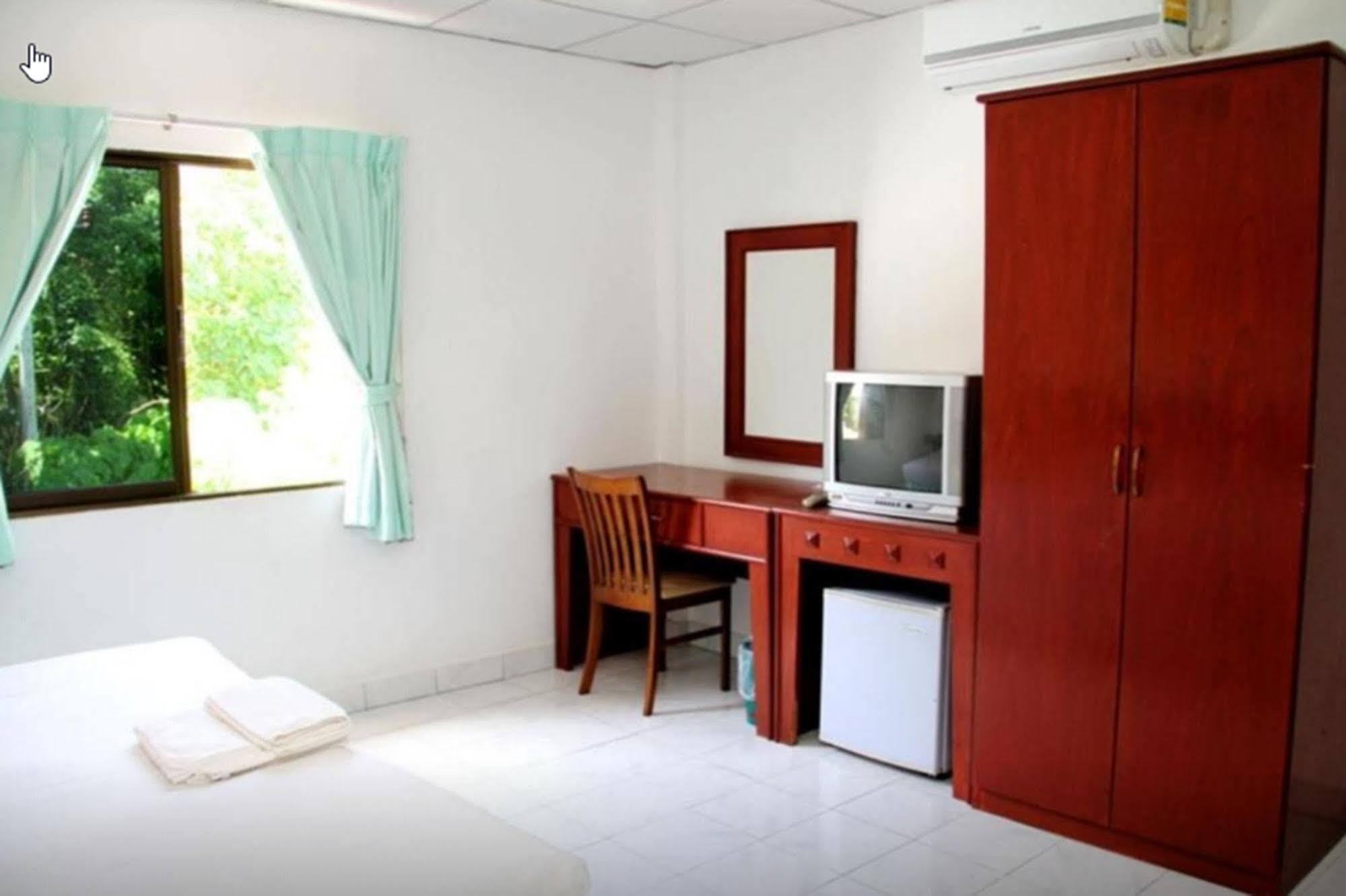 Welcome Inn Hotel @ Karon Beach. Single Room From Only 500 Baht Phuket Exterior photo