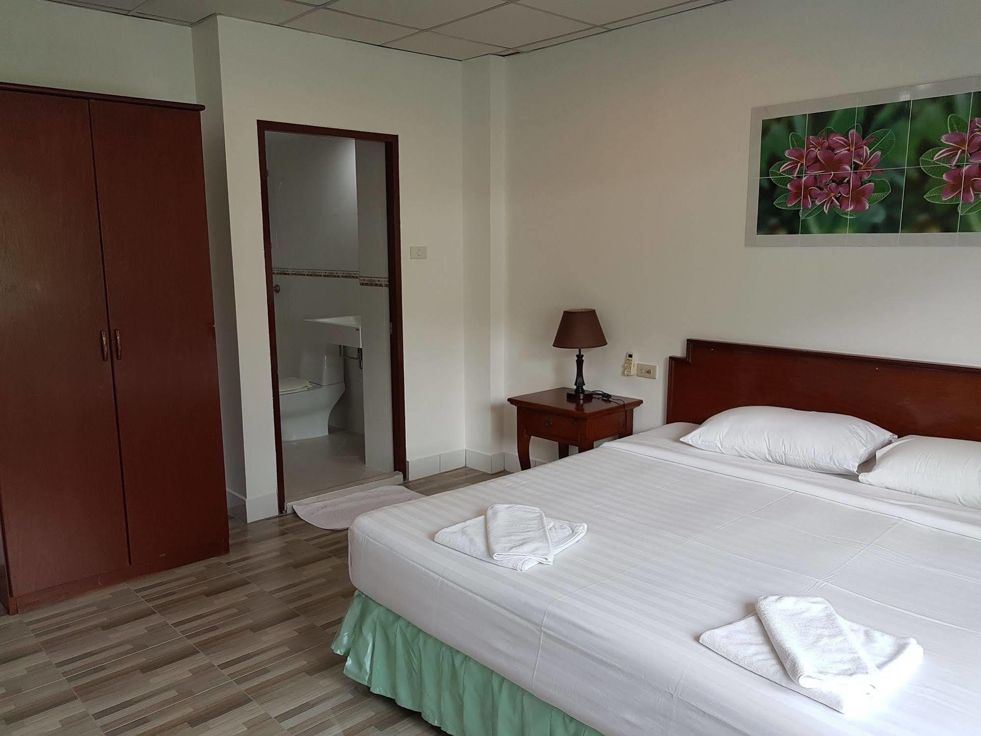 Welcome Inn Hotel @ Karon Beach. Single Room From Only 500 Baht Phuket Exterior photo
